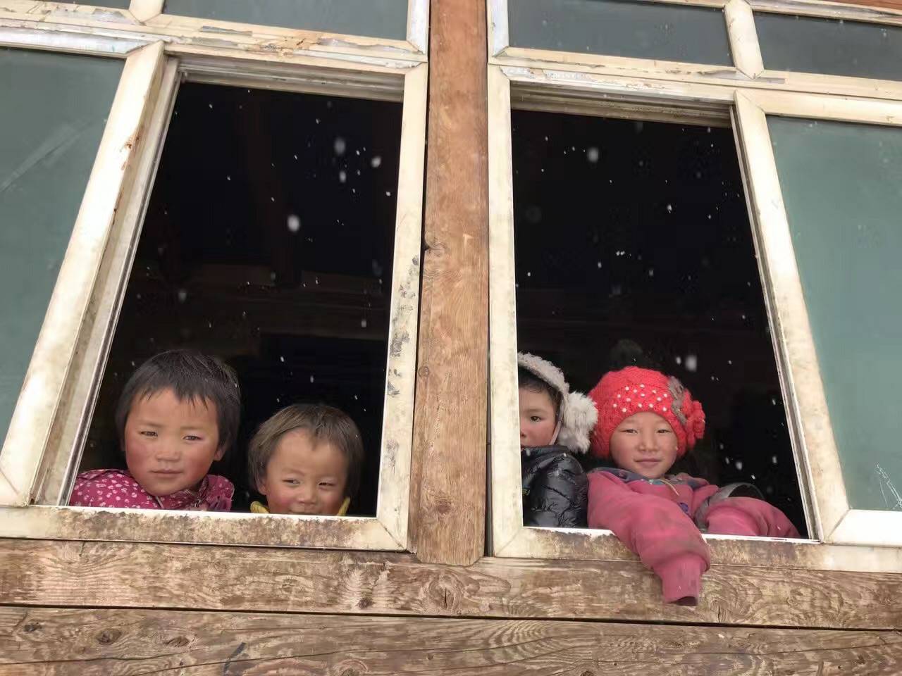 海口曾伟网络安全技术有限公司公益回顾丨家国同欢月同圆 温暖满载甘孜州(图9)